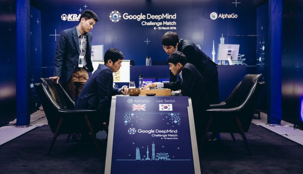 Google 人工智能與圍棋世界冠軍的對決（圖：Geordie Wood）