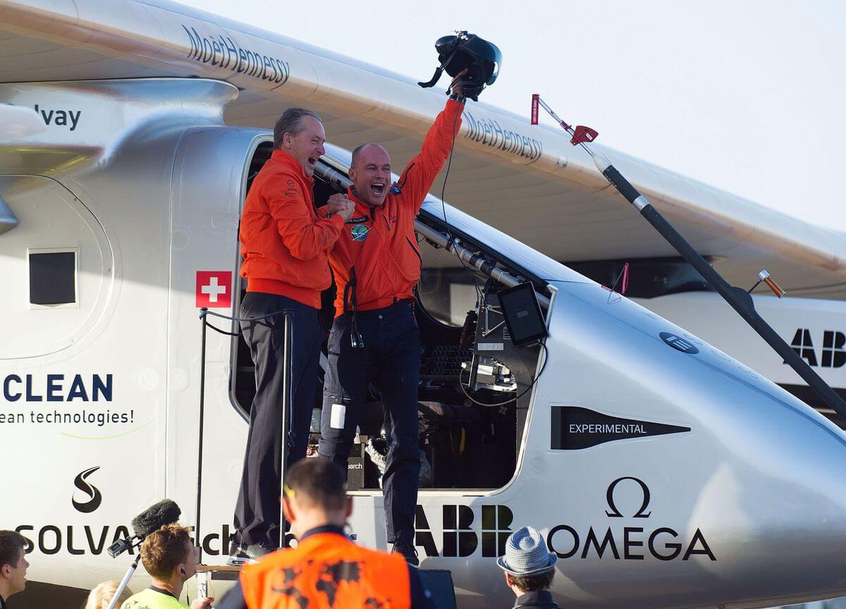 機師皮卡特（右）（圖：Solar Impulse）