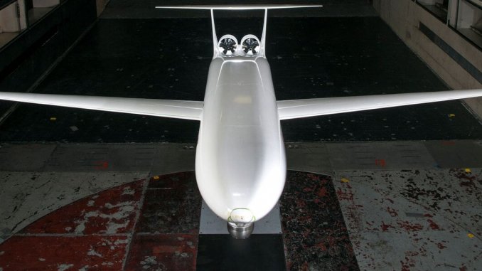d8_vertical-1400x600