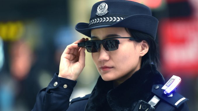 人臉辨識墨鏡