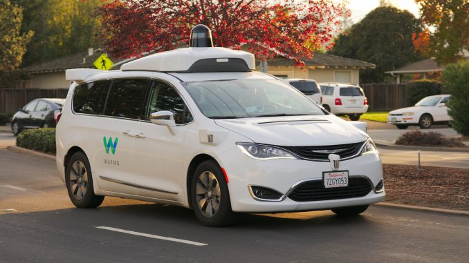 Waymo 無人車