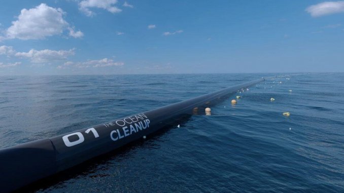 Ocean Cleanup 的垃圾清理系統