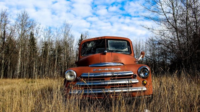 truck-2081494_1920-1200x800