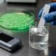 自來水裡的「永久化學物質」怎麼測？哥大團隊讓酵母菌發綠光，裝置仍在開發中